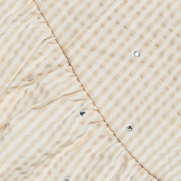 Cinq à Sept Rhinestone Ruffle Shorts Seersucker High Rise Pinstripe Cotton Sz.4 - Picture 2 of 8